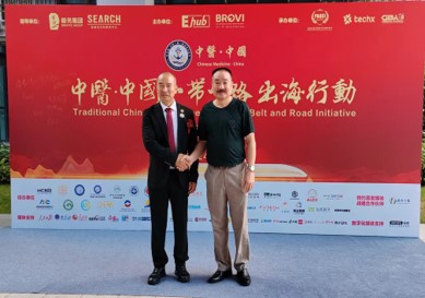 中國科學(xué)院院士、中國人民解放軍少將阮少平與劉董合影.jpg